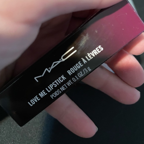 Unused makeup and skincare - Picture 2 of 10